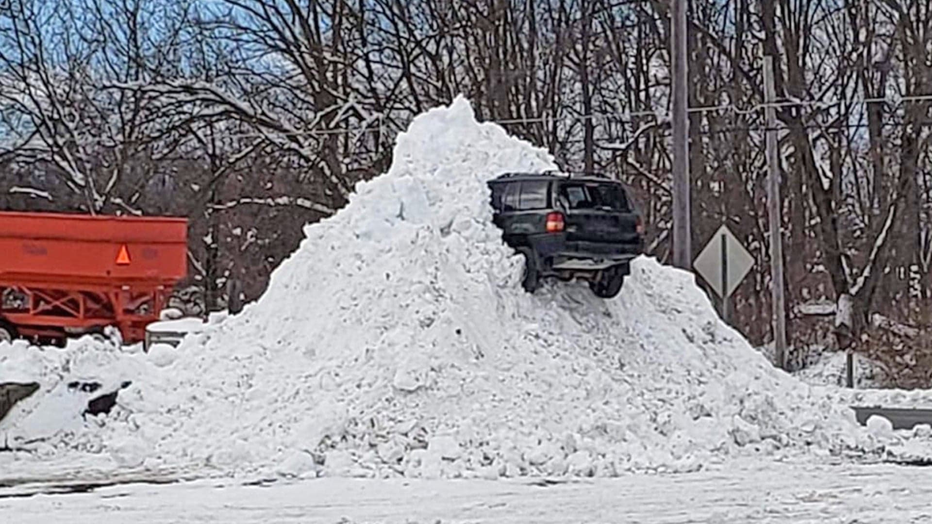 The Viral Jeep Grand Cherokee Stuck High In a Snow Pile Was Put There on Purpose