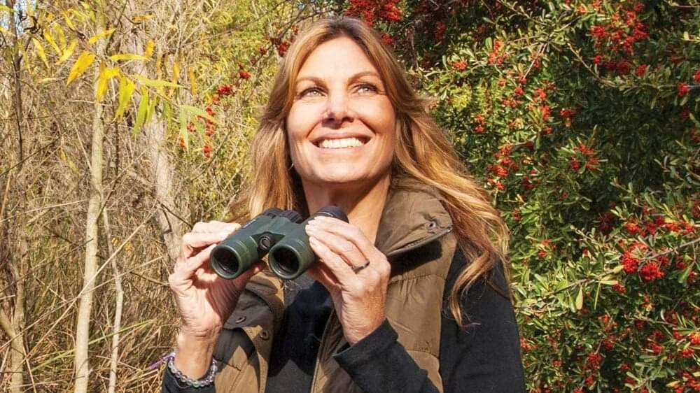 Best Birding Binoculars (Review & Buying Guide) in 2022
