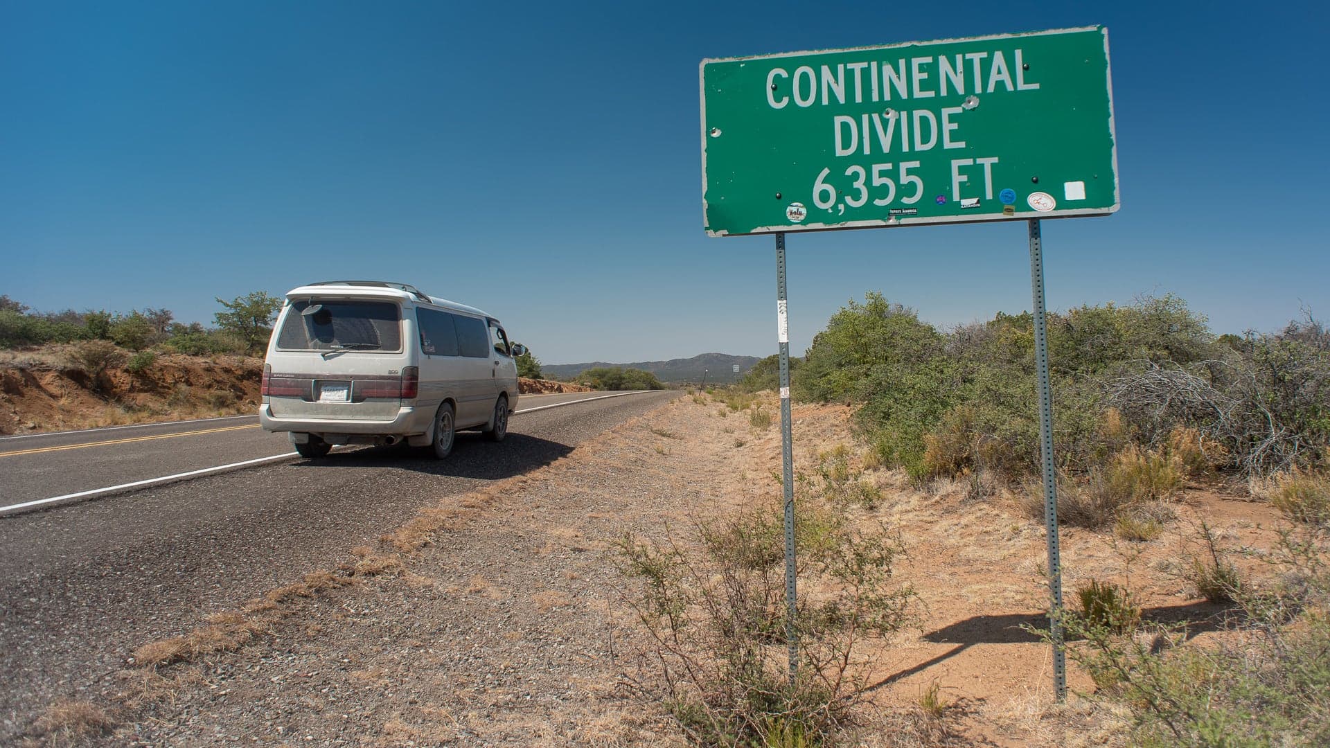 Dead Vibes and a Dead Alternator: My JDM Toyota Van Meets Some Fear and Loathing in the Desert