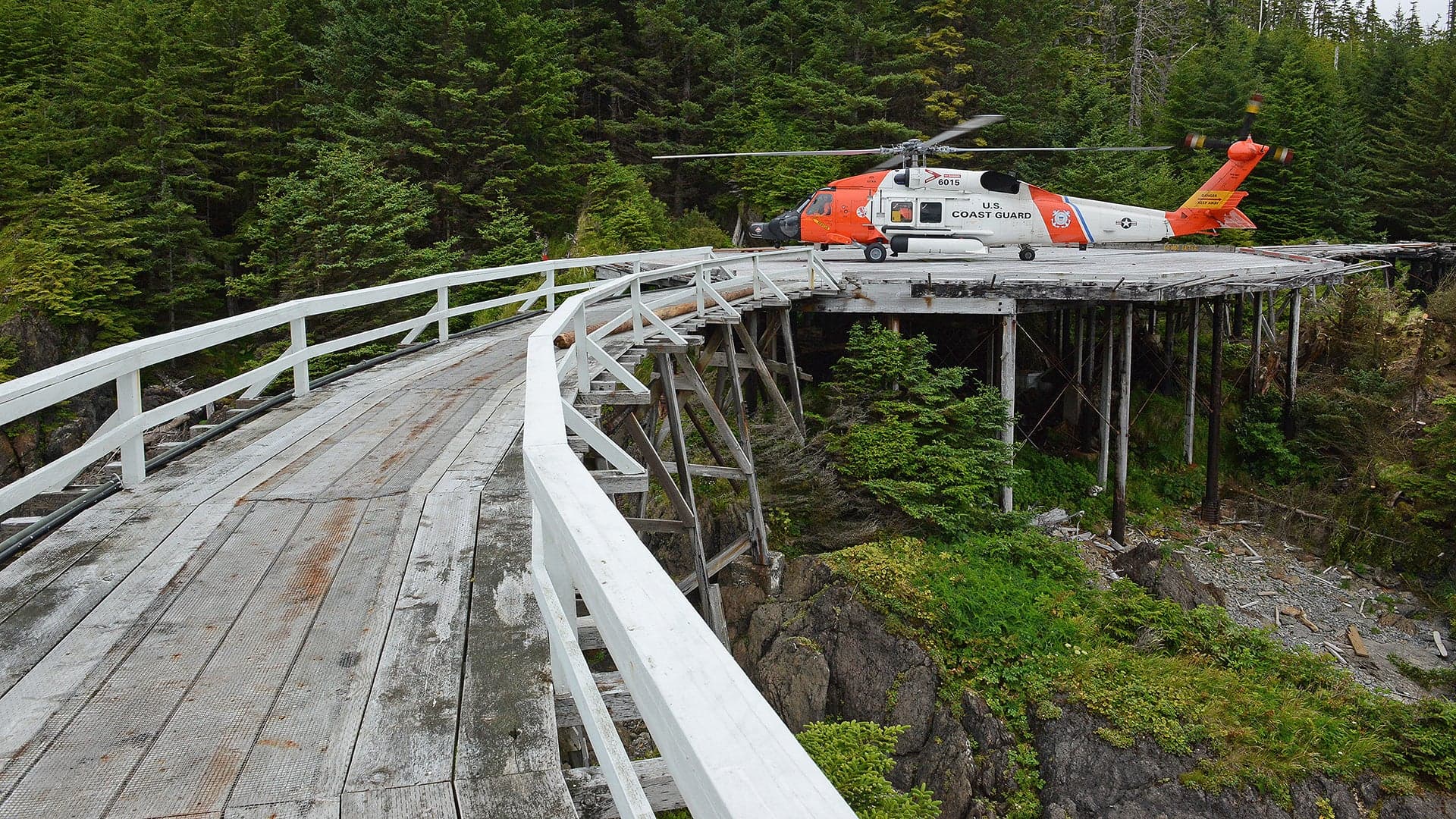 This Remote Alaskan Lighthouse’s Wooden Helipad Belongs In Star Wars