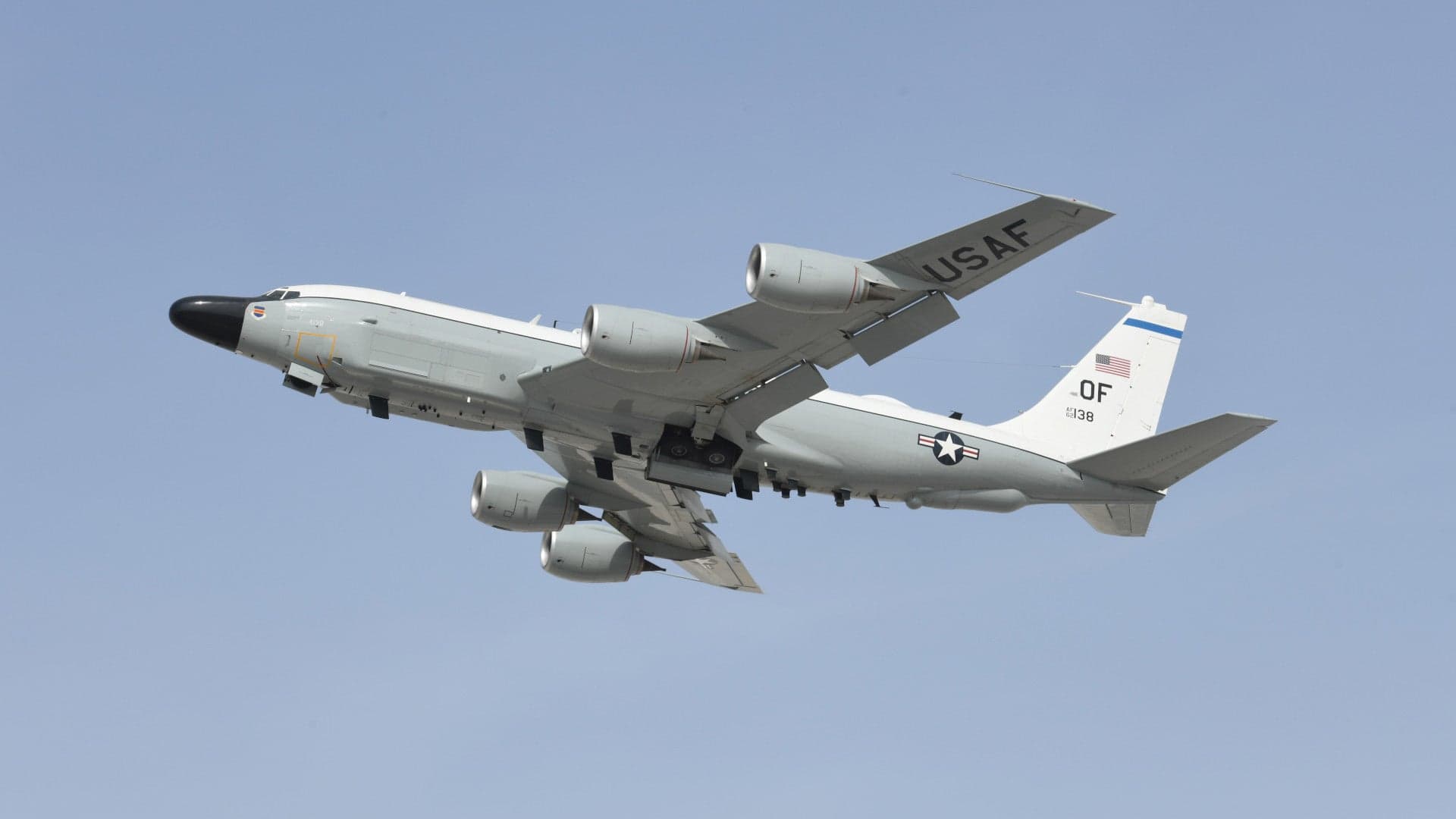 RC-135W Rivet Joint Spy Plane Is Flying Orbits Over Kabul (Updated)