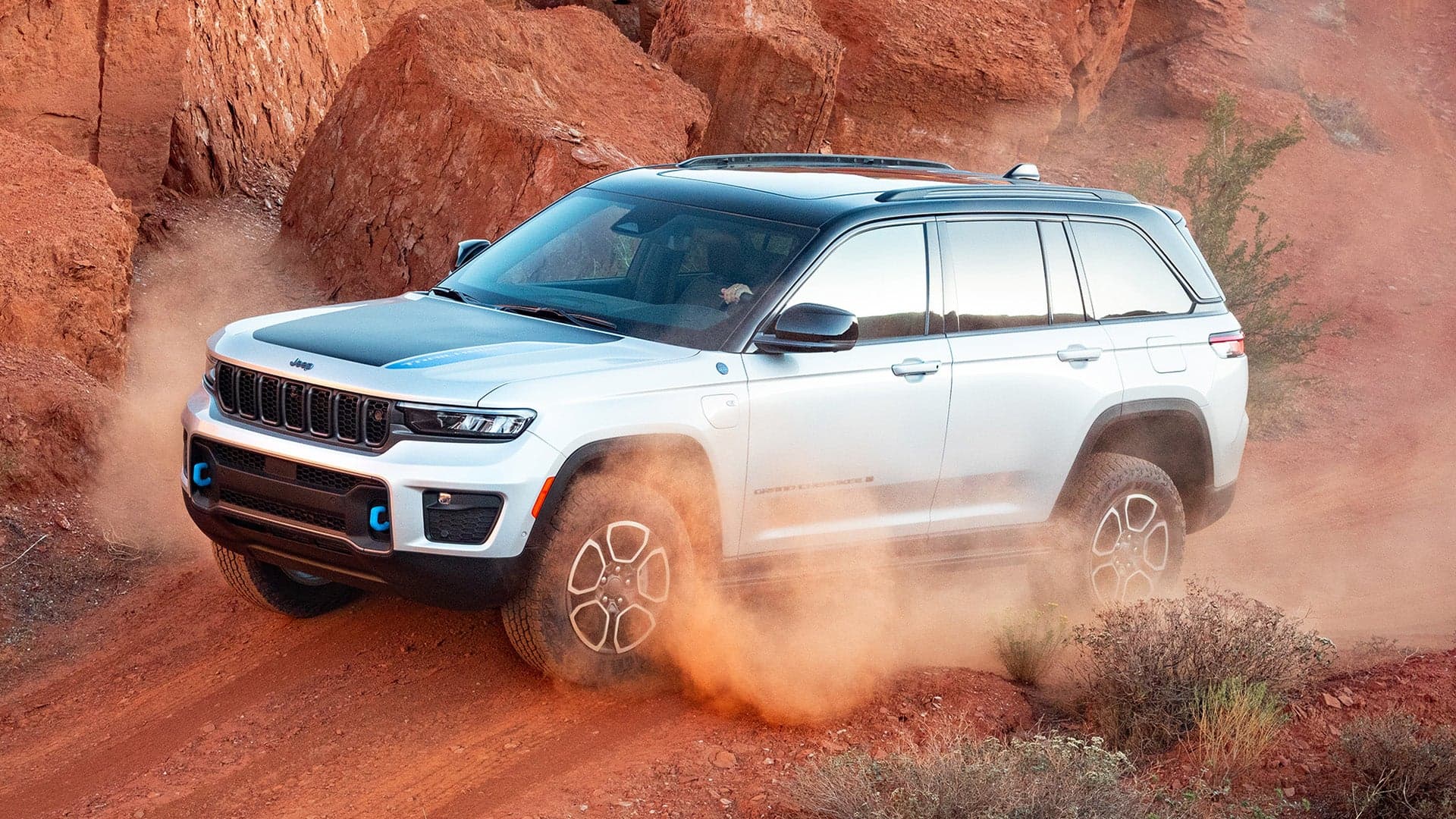 2022 Jeep Grand Cherokee: New Hybrid Packs the Most Power