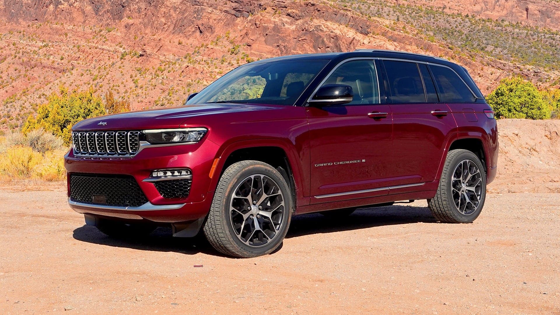 2022 Jeep Grand Cherokee First Drive Review: Still the Defining Rugged-Luxury SUV