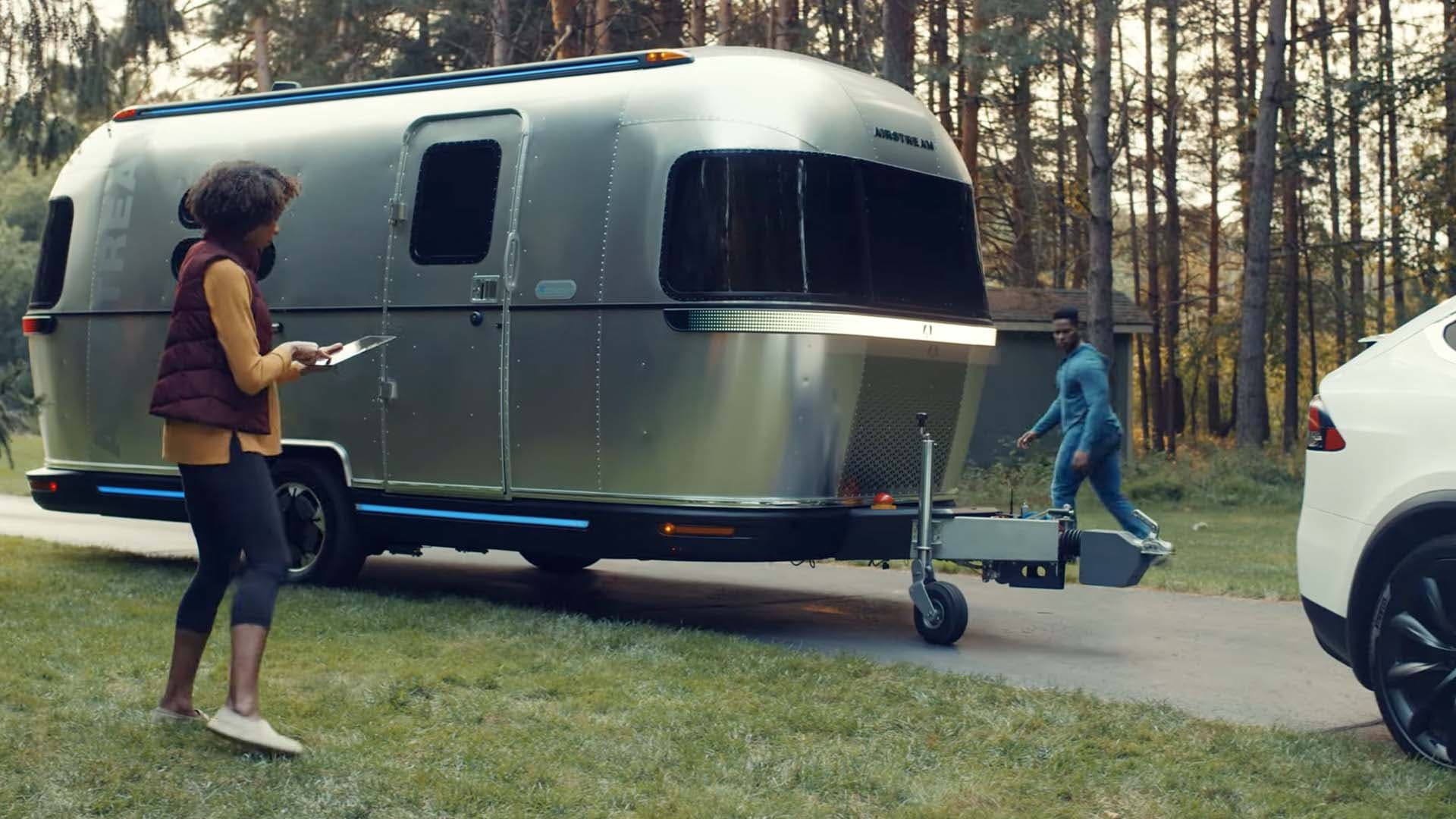 This Airstream Camper Concept Uses Electric Motors to Reverse on Its Own