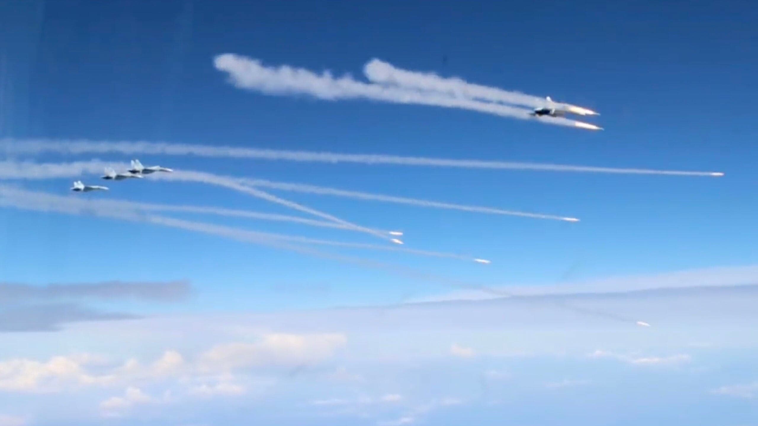 Watch These Russian Su-30 Fighter Jets Fire Eight Air-To-Air Missiles Simultaneously