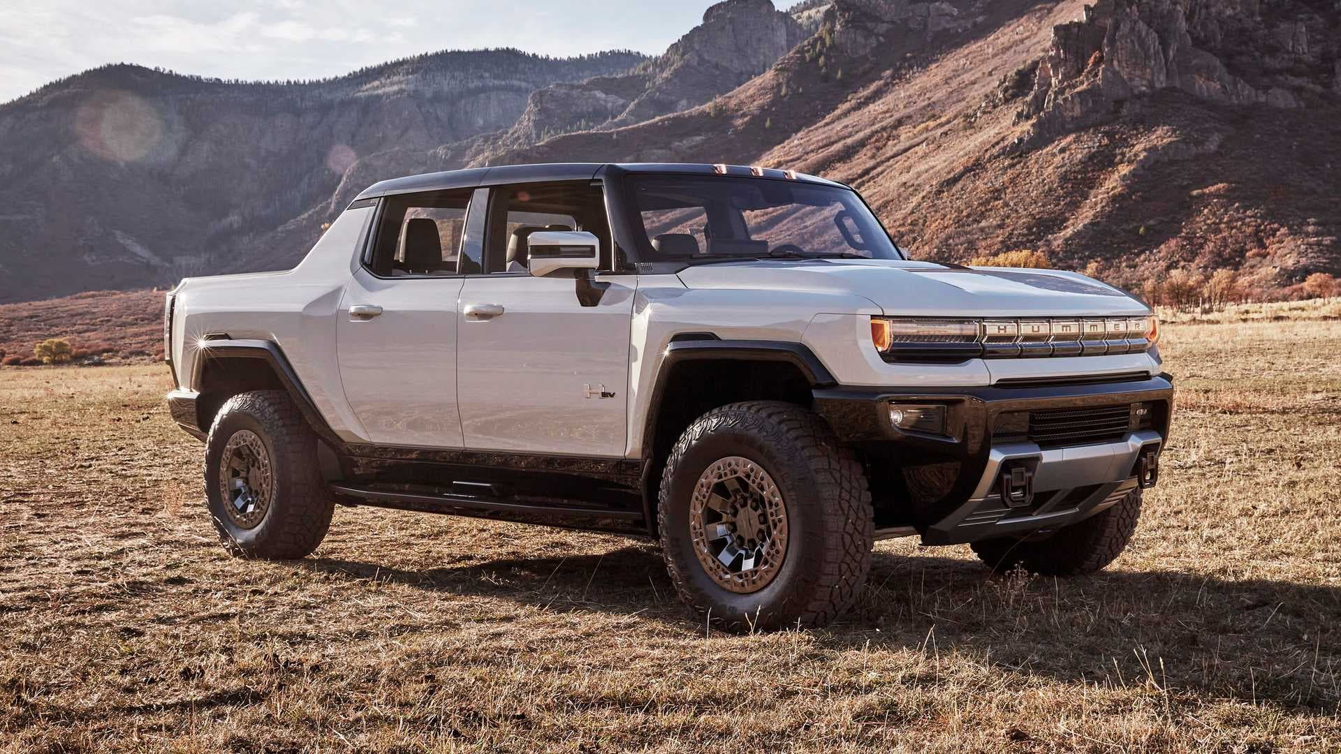 The 2022 GMC Hummer EV’s Battery Alone Weighs 2,923 Pounds