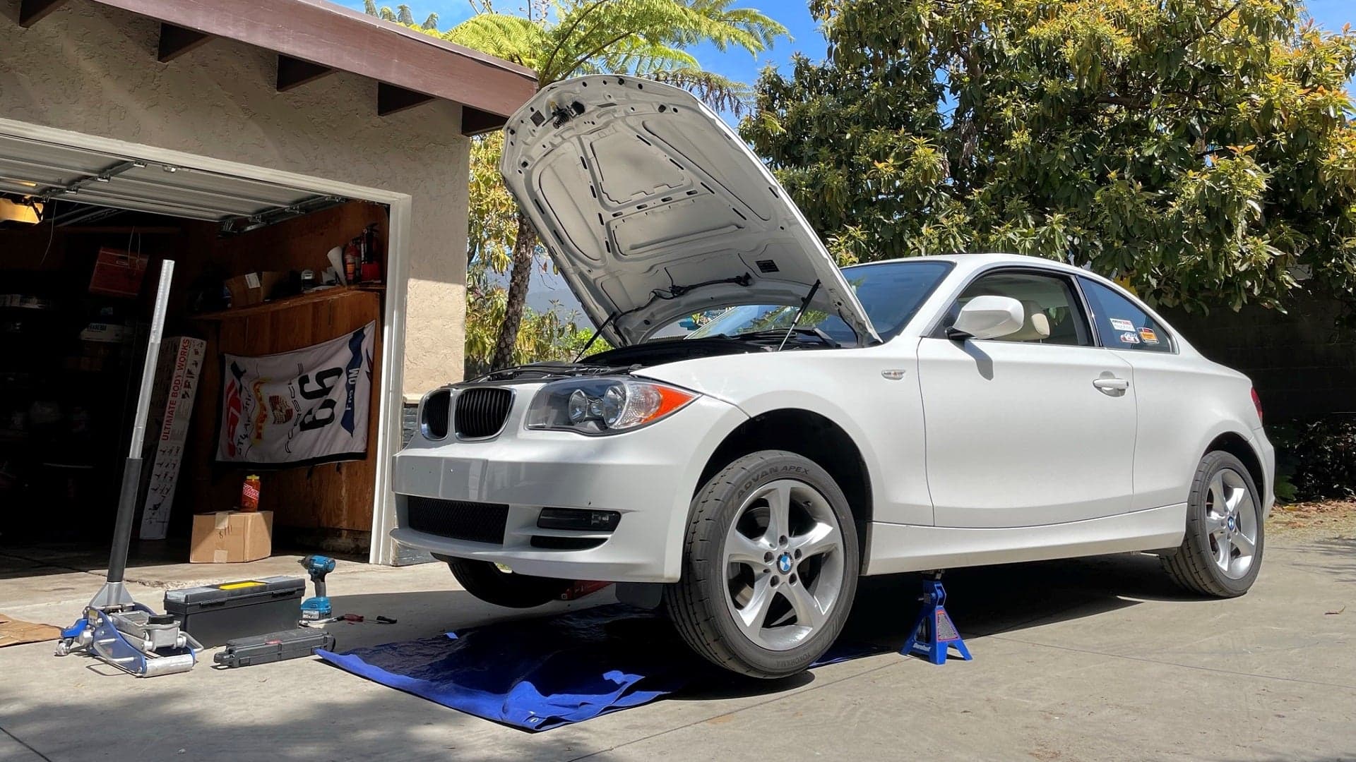 My First BMW 128i Wrenching Experience Went Strangely Well