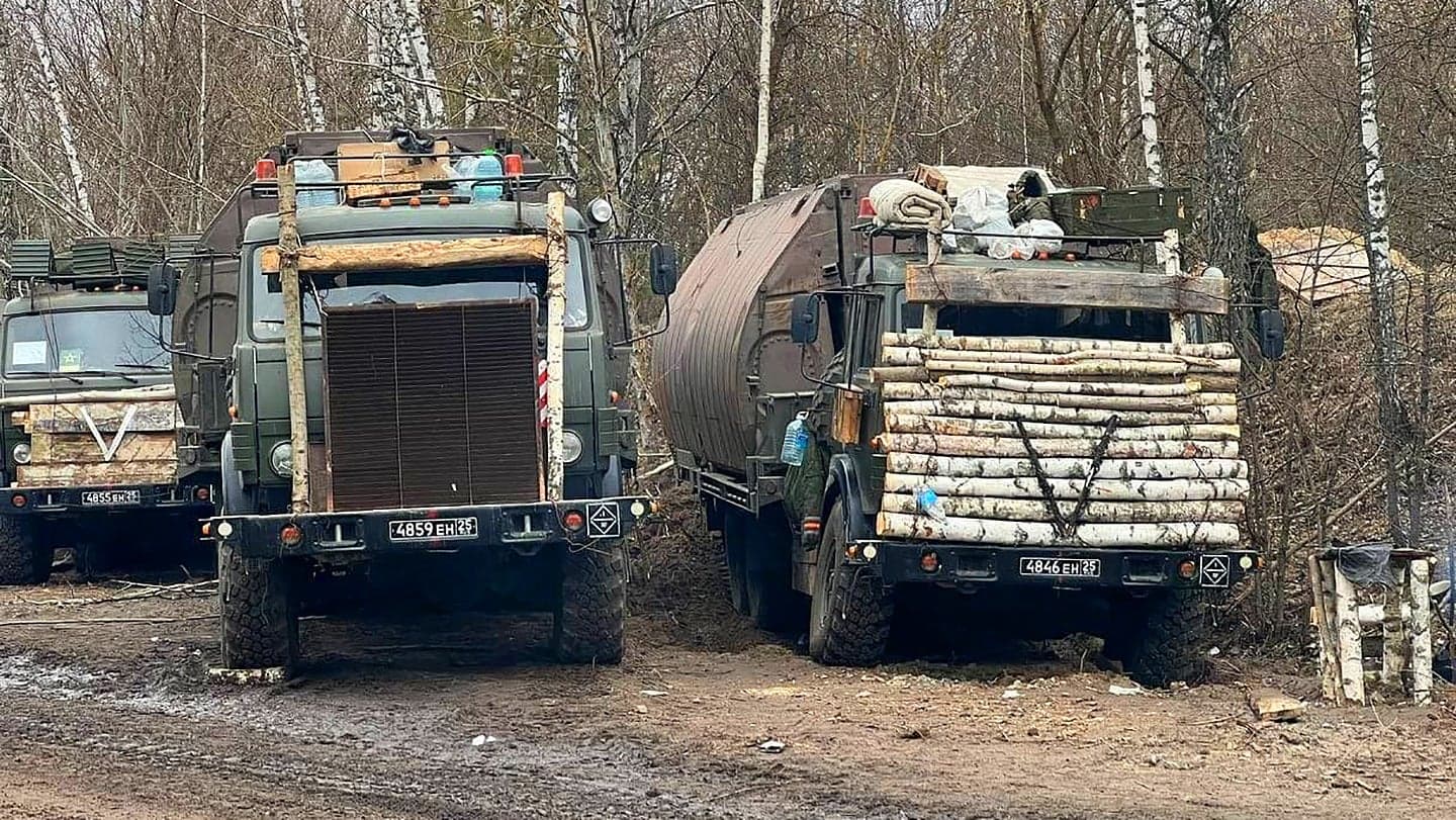 Desperate Russian Rear-Area Troops Are Armoring Their Vehicles With Wood Logs