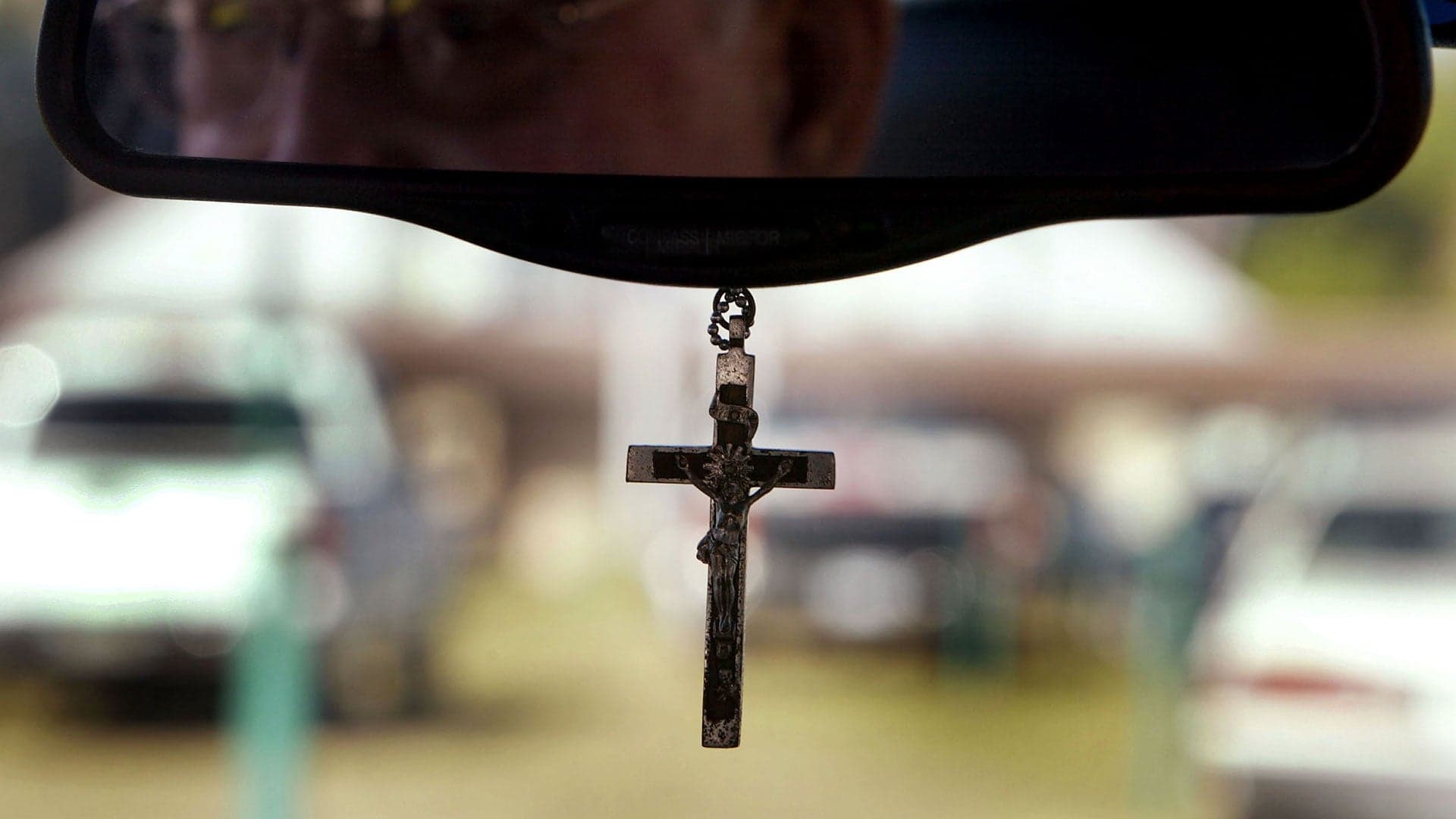 The Governor of Texas Wants to Put Crosses on Cop Cars