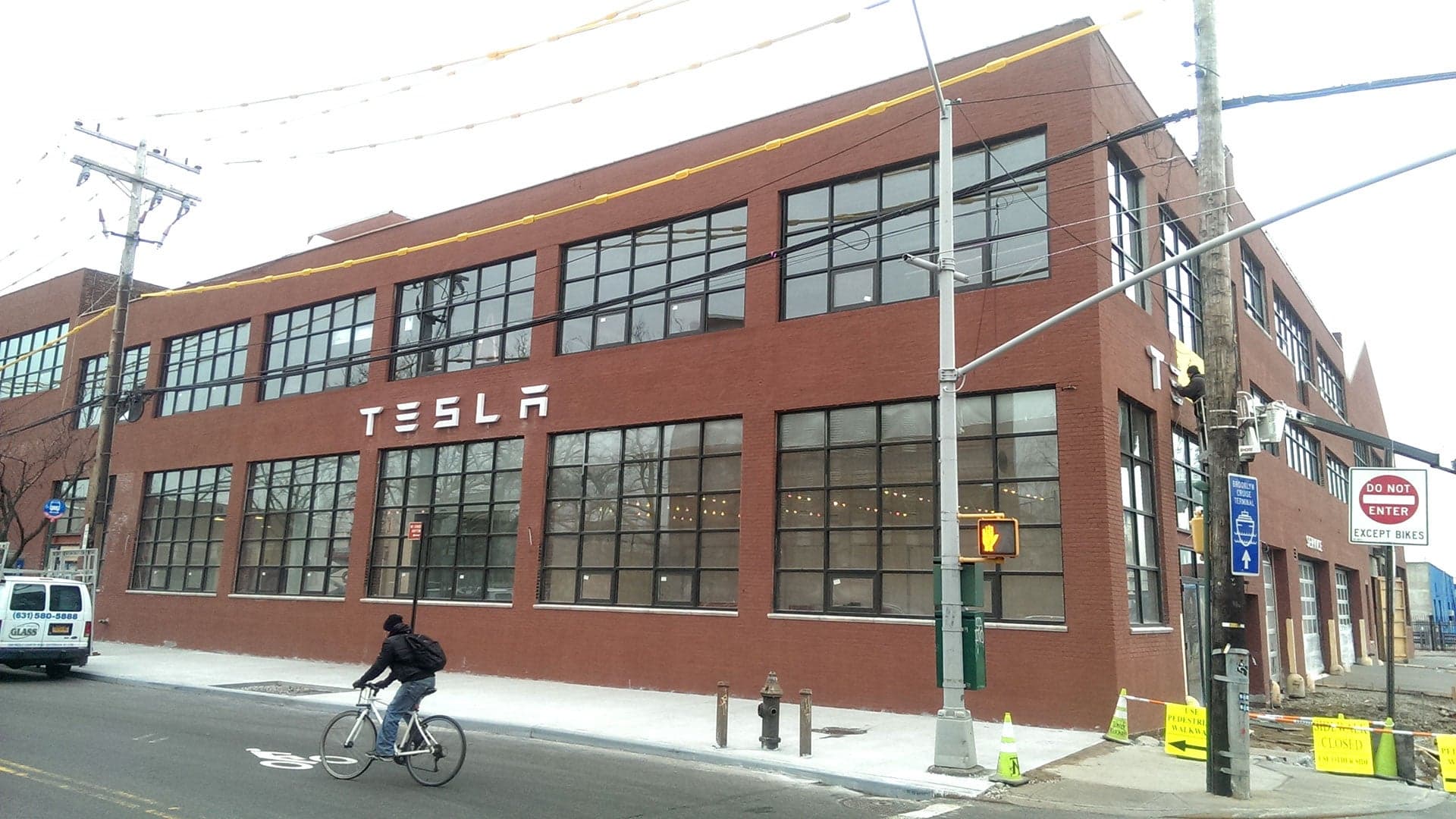 Tesla Has a New Showroom Headed to Brooklyn
