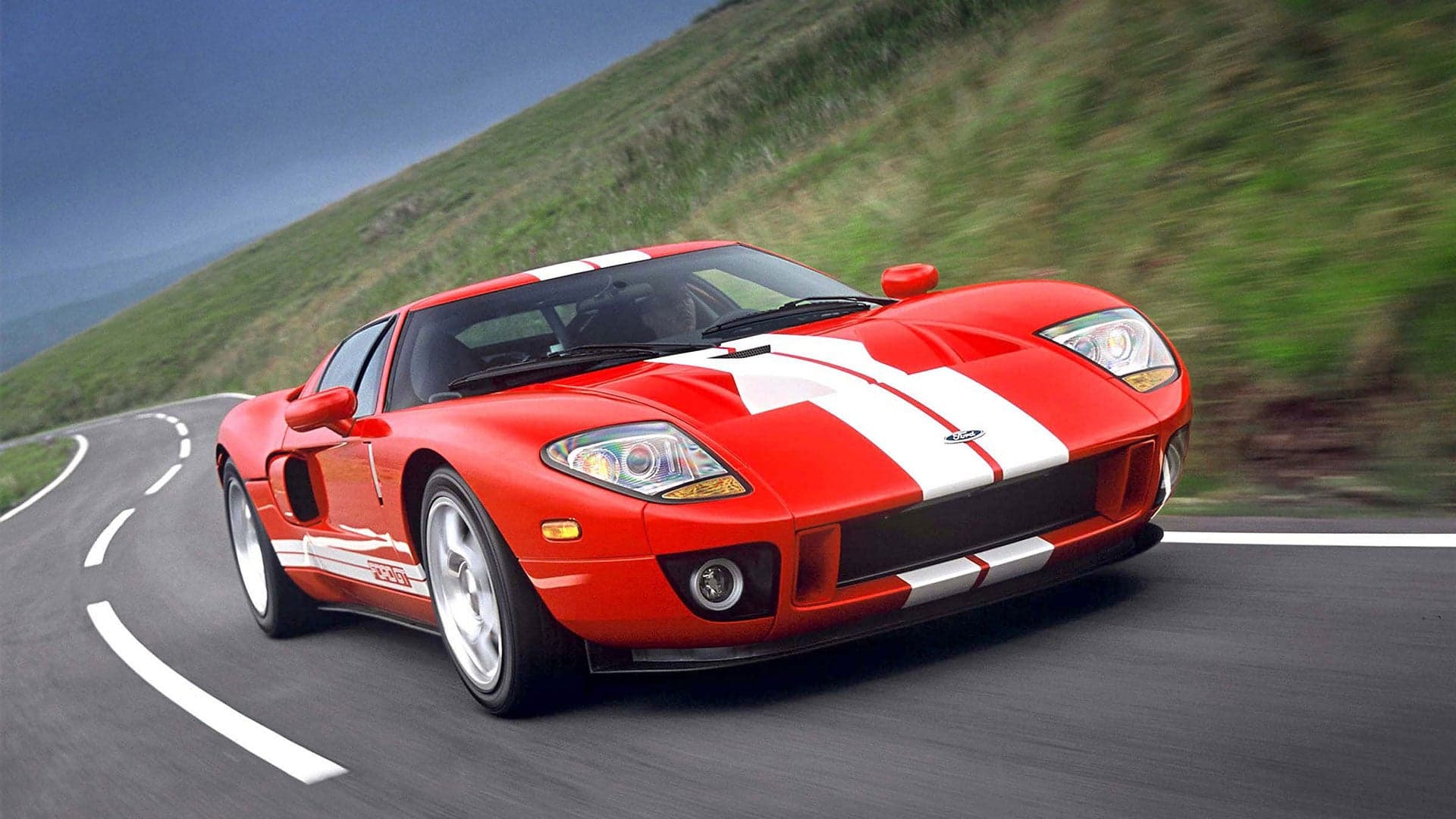 Salma Hayek’s Brother Suing Ford Because the Ford GT Oversteers