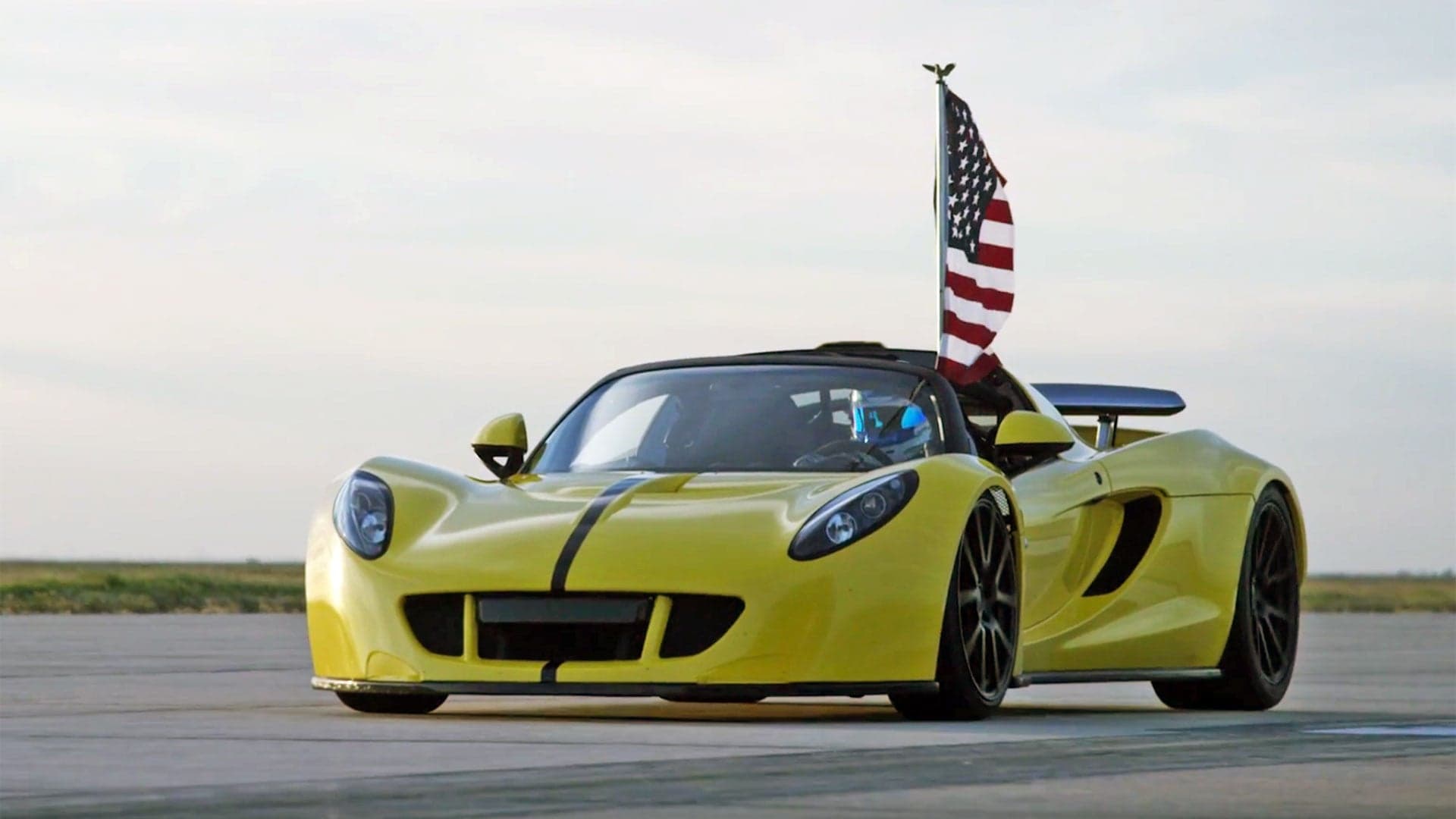 Hennessey Venom GT Sets New Speed Record for Topless Supercars