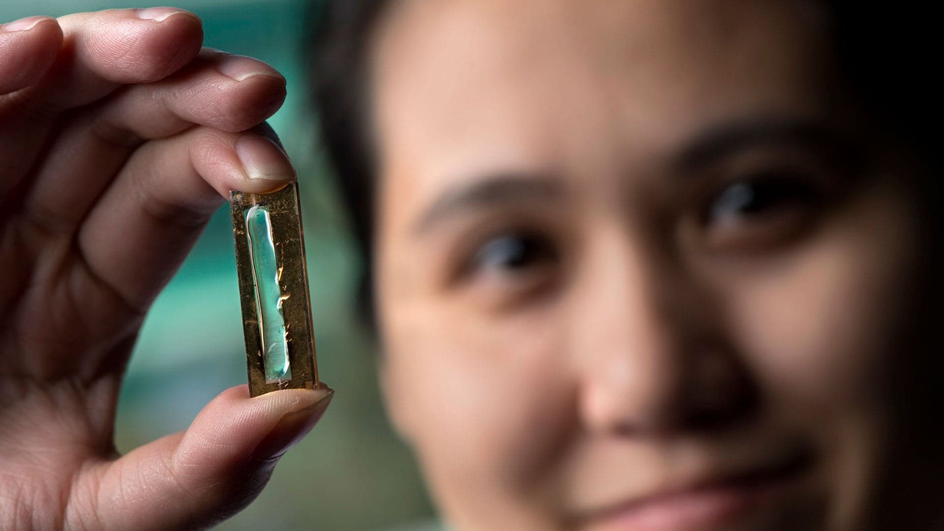 UC Irvine Accidentally Invents a Battery that Lasts Forever
