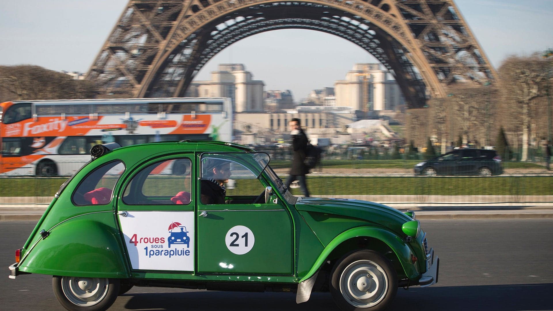 Paris Is Banning All Cars Built Before 1997 from the City on Weekdays