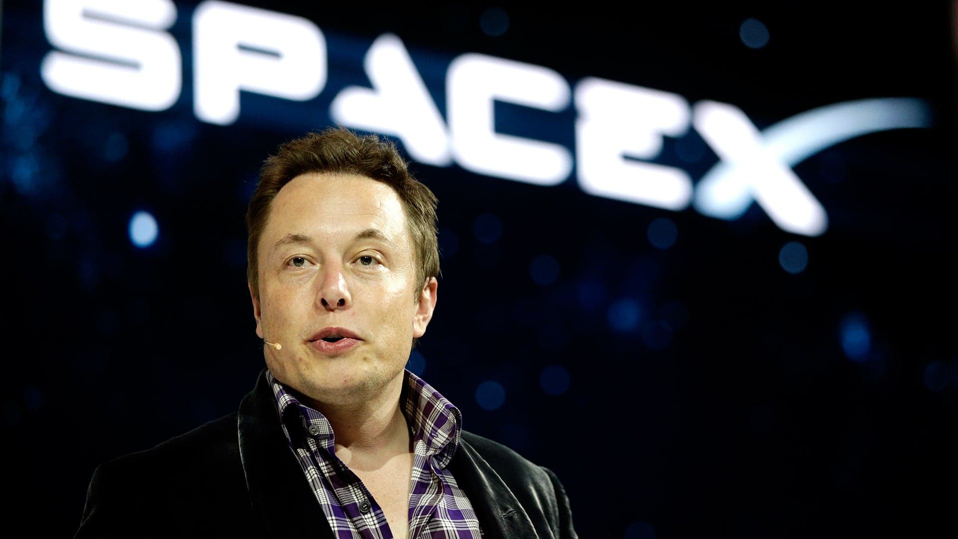 Elon Musk Wants to Send People to Mars by 2024
