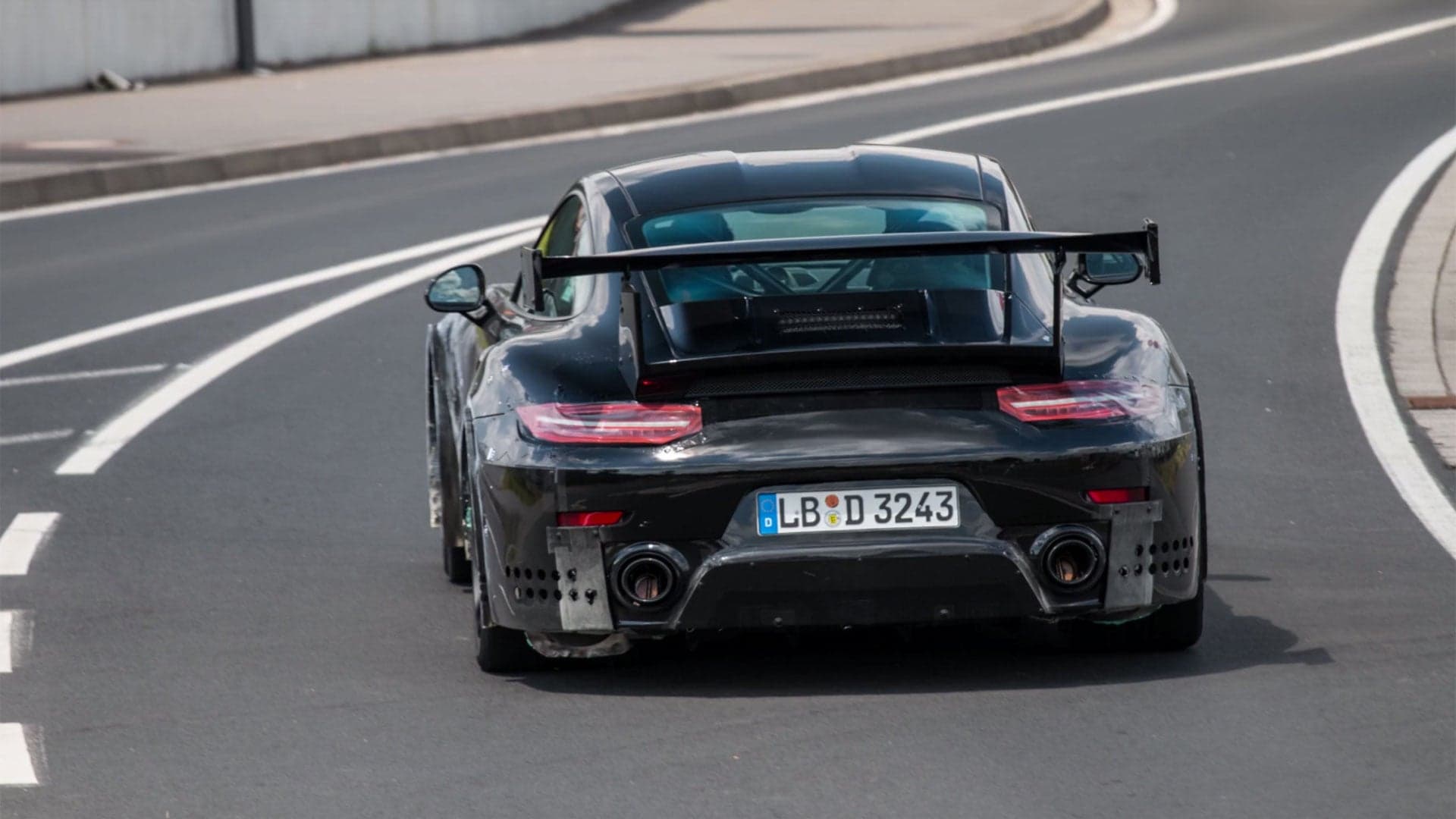 Watch the Next Porsche 911 GT2 RS Tear Up The Nürburgring