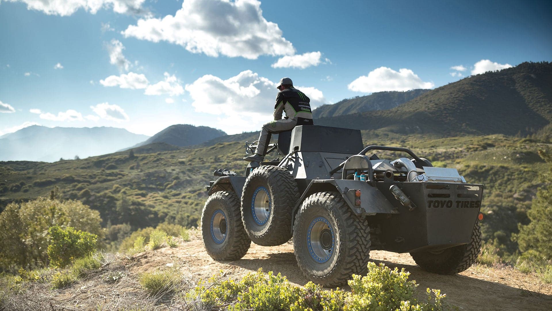 Toyo’s Amazing Six-Wheeled, V8 Recon Tank Makes Tires Cool