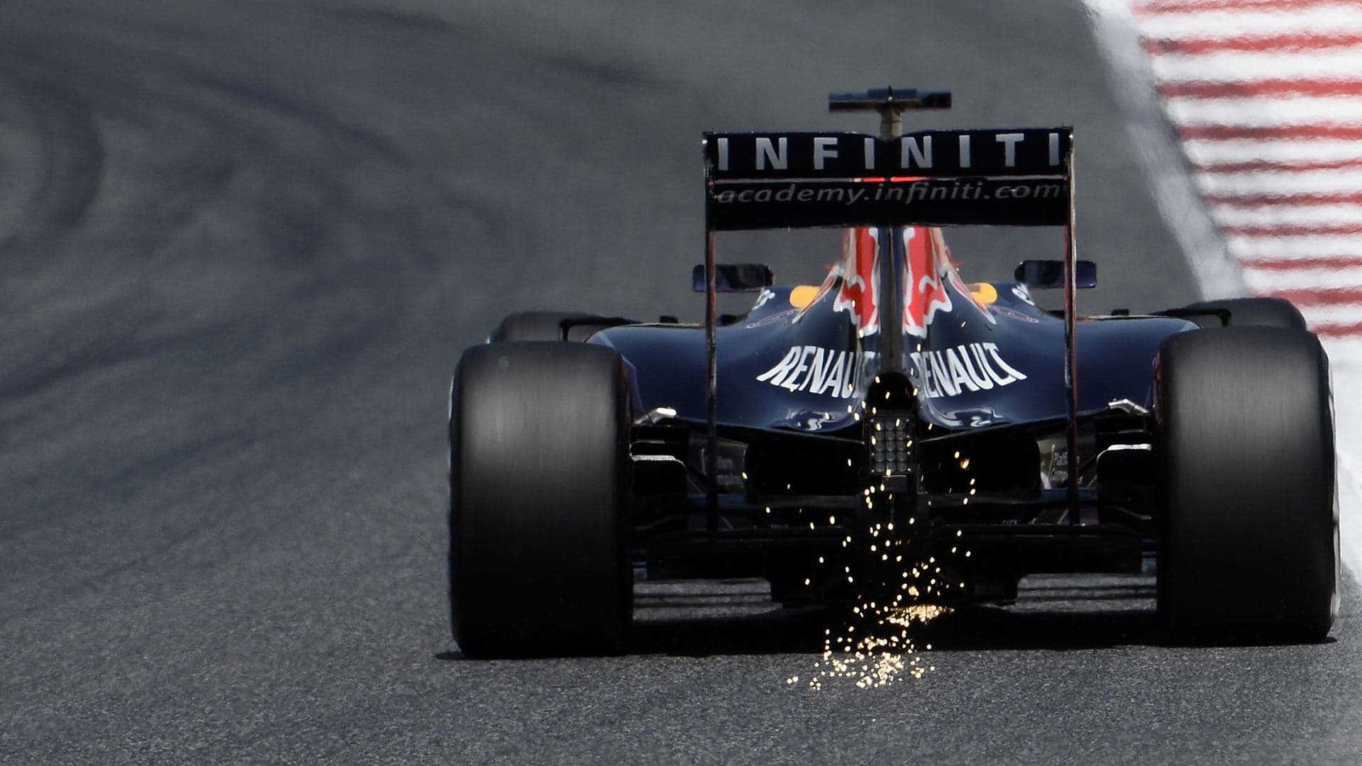 Red Bull Formula 1 Snatches TAG Heuer Engine Sponsorship