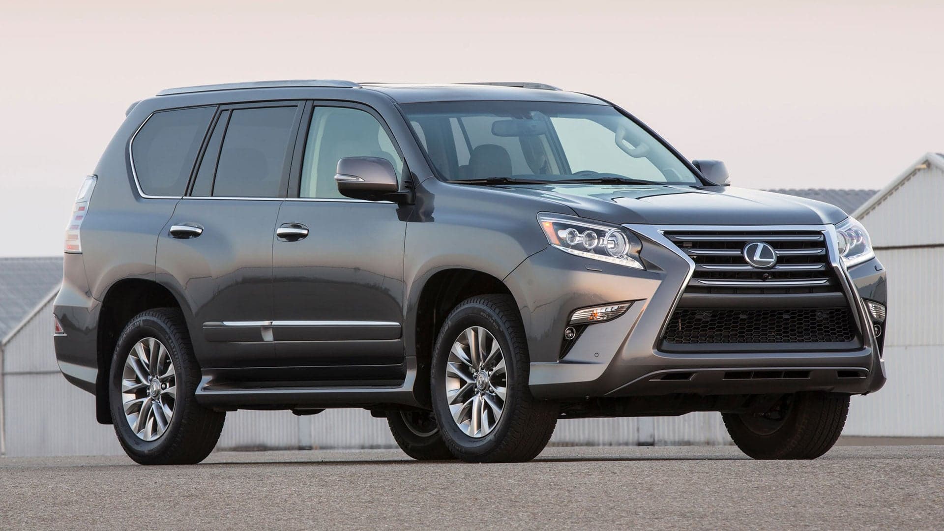 The 2017 Lexus GX 460 Is a Grizzled SUV Holdover