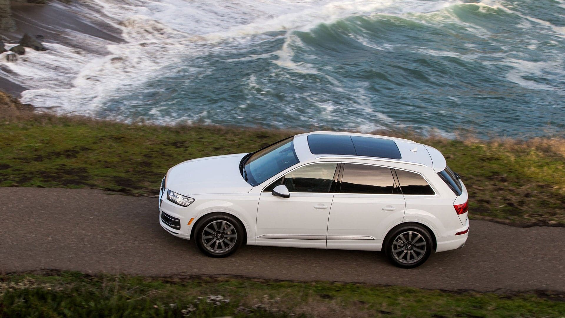 Is the 2016 Audi Q7 the New Heartthrob of Suburbia?