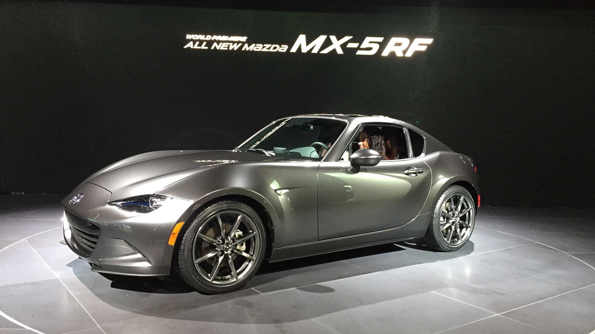 The 2017 Mazda Miata RF Has Fastback Looks, Open-Roof Charm