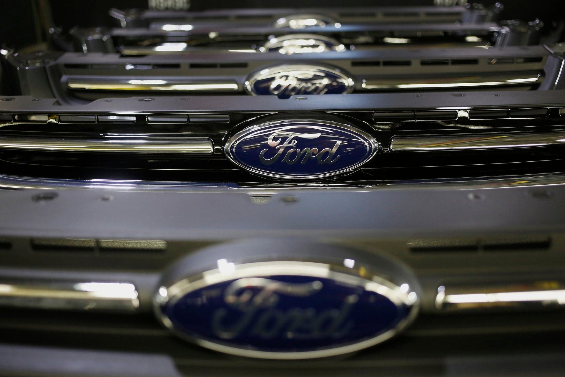 Faulty Seat Belt Mechanism Prompts Recall of 680,000 Ford Vehicles