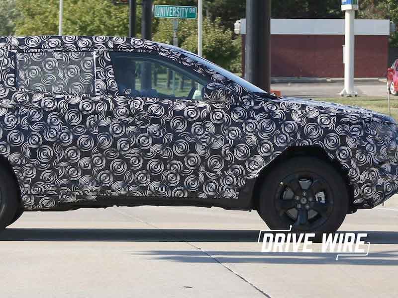 Drive Wire: Jeep Readies New Compact Crossover