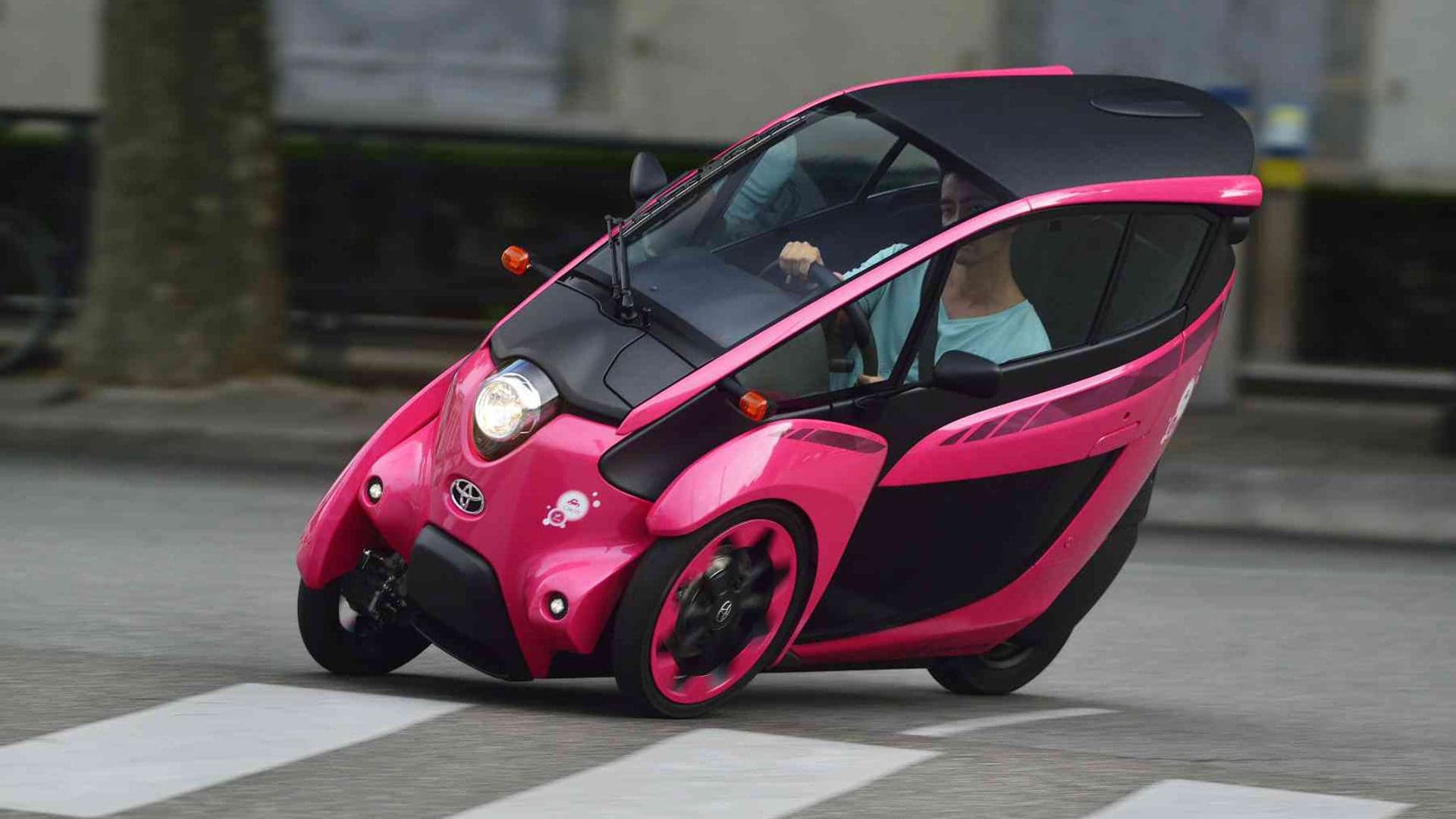 Toyota’s iRoad Is the Dork-baiting Pleasure Craft You’ve Always Wanted