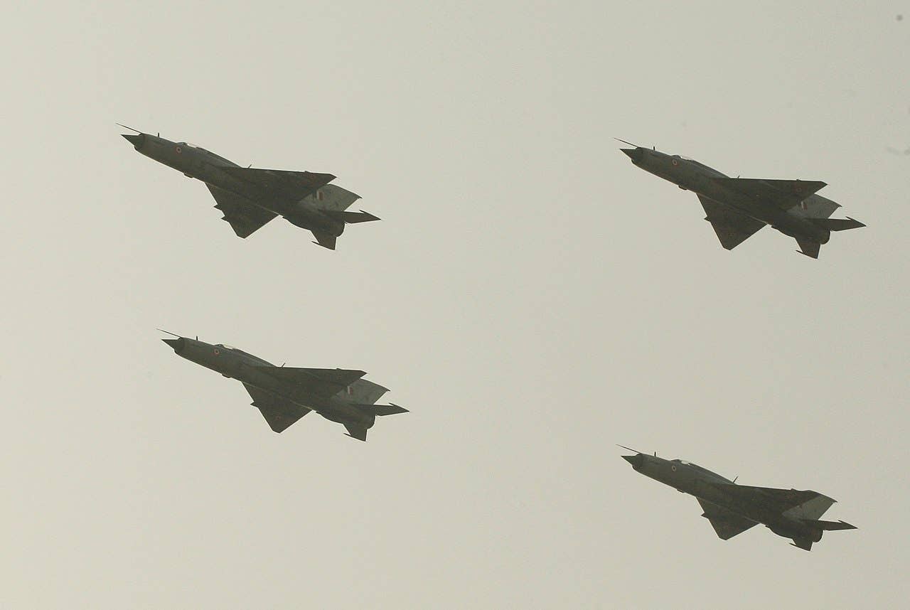 message-editor%2F1552338526323-1280px-a_four_aircraft_box_formation_flown_by_mig-21_fl_during_a_rehearsal_ahead_of_the_phasing-out_of_the_iconic_fighter_jets.jpg