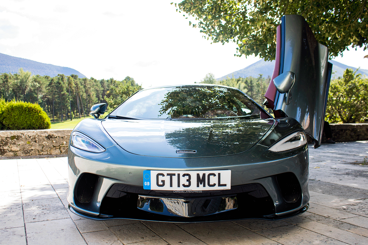 2020 McLaren GT Review: The Driver's Grand Touring Car ...