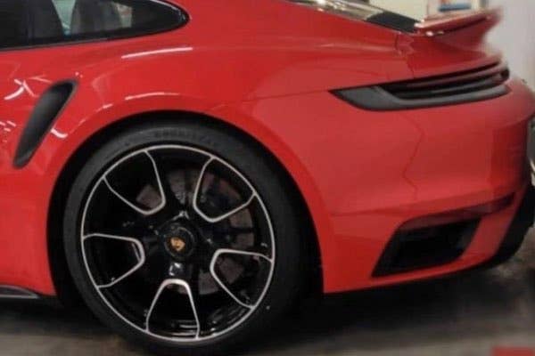 Supposed 992 Turbo S