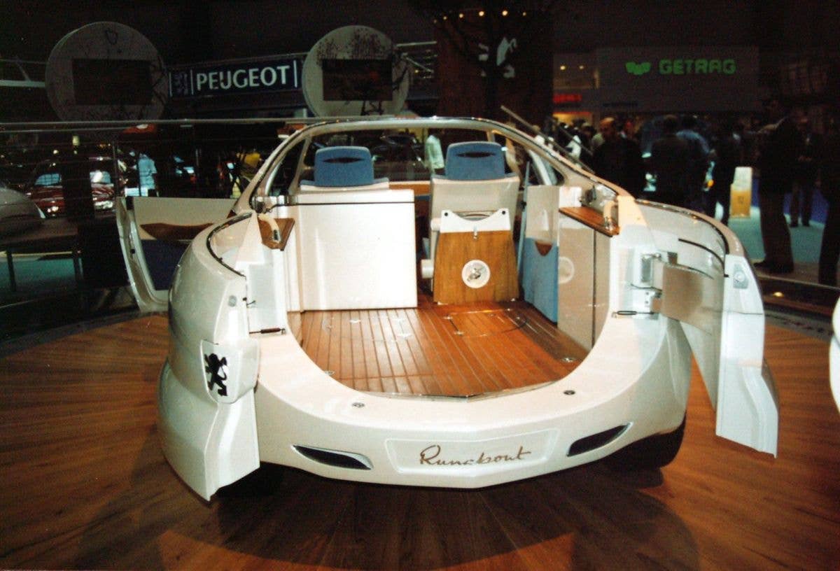 message-editor%2F1589585653707-1200px-peugeot_806_runabout_concept_1997_2.jpg
