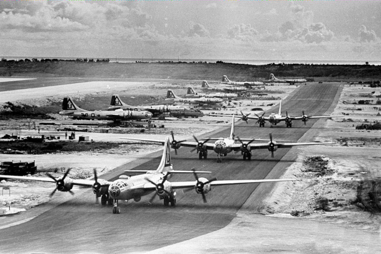 message-editor%2F1606867638331-b-29s_of_the_462d_bomb_group_west_field_tinian_mariana_islands_1945.jpg