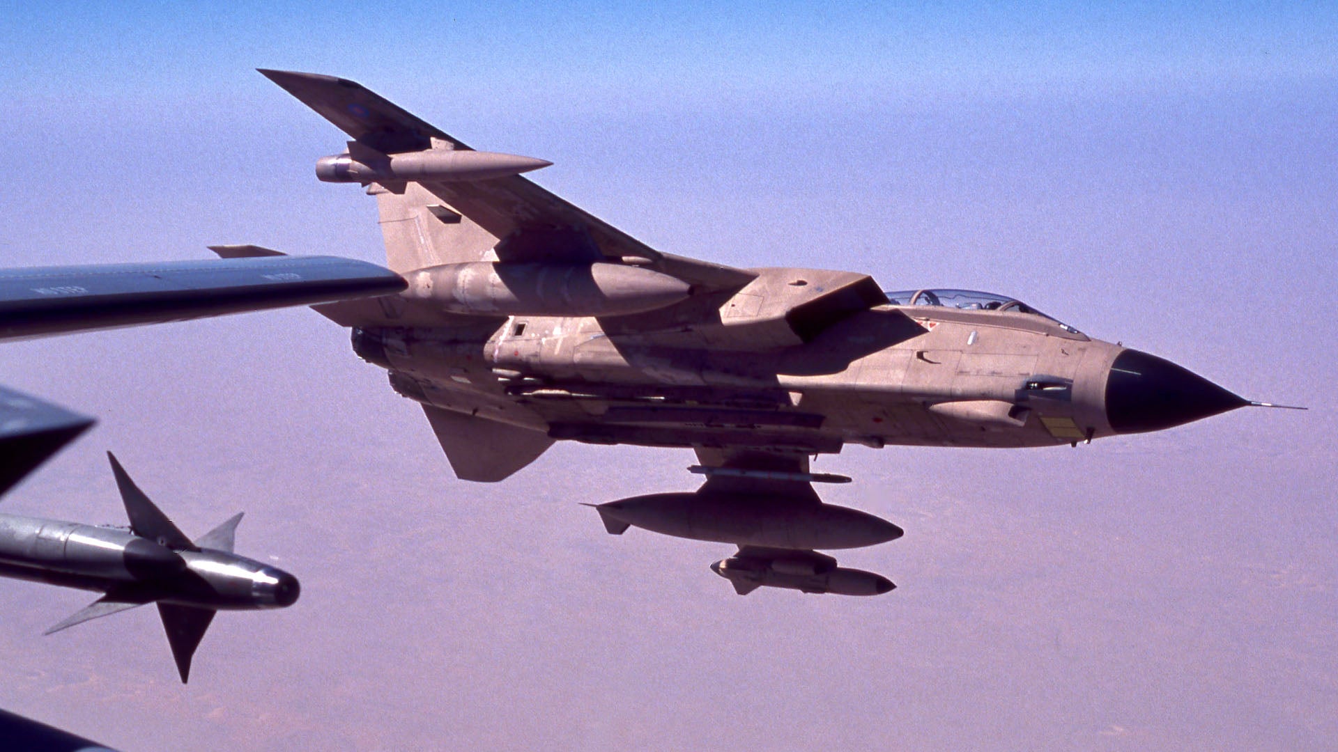 Saudi  Arabia Desert Storm 91 GB UK Armabzeichen Tornado Strike Force Dhahran 