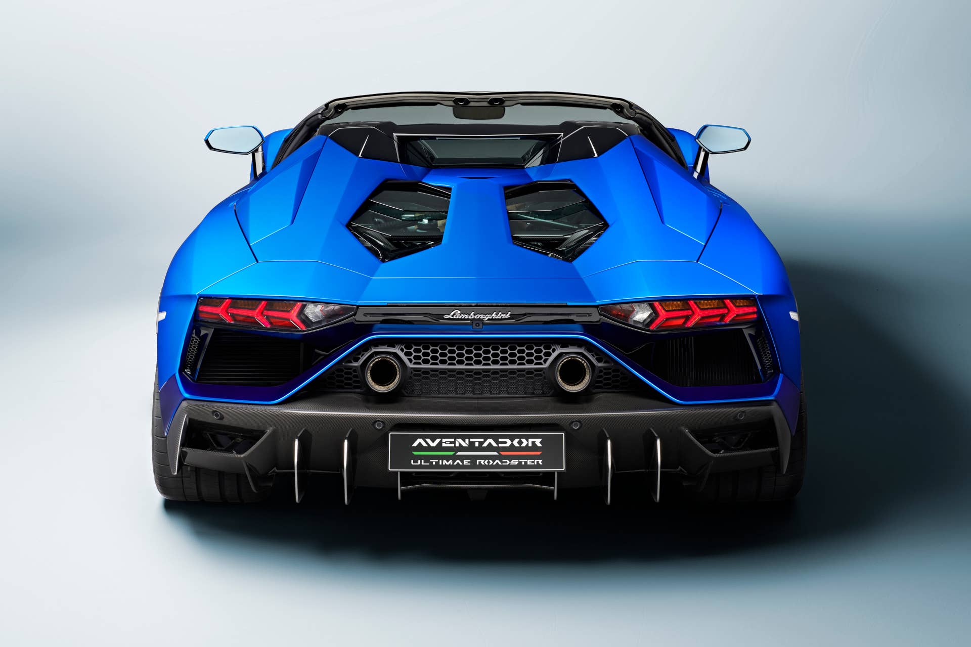 Lamborghini - 60 ans d'exotisme  - Page 2 Message-editor%2F1625621654633-ultimaerearshot