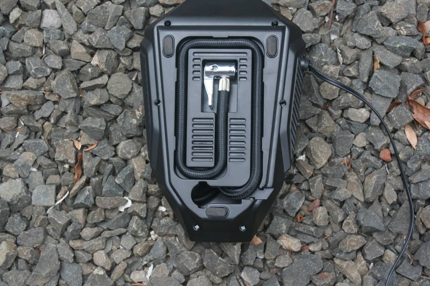 Gerchway Tire Inflator Portable Air Compressor closeup