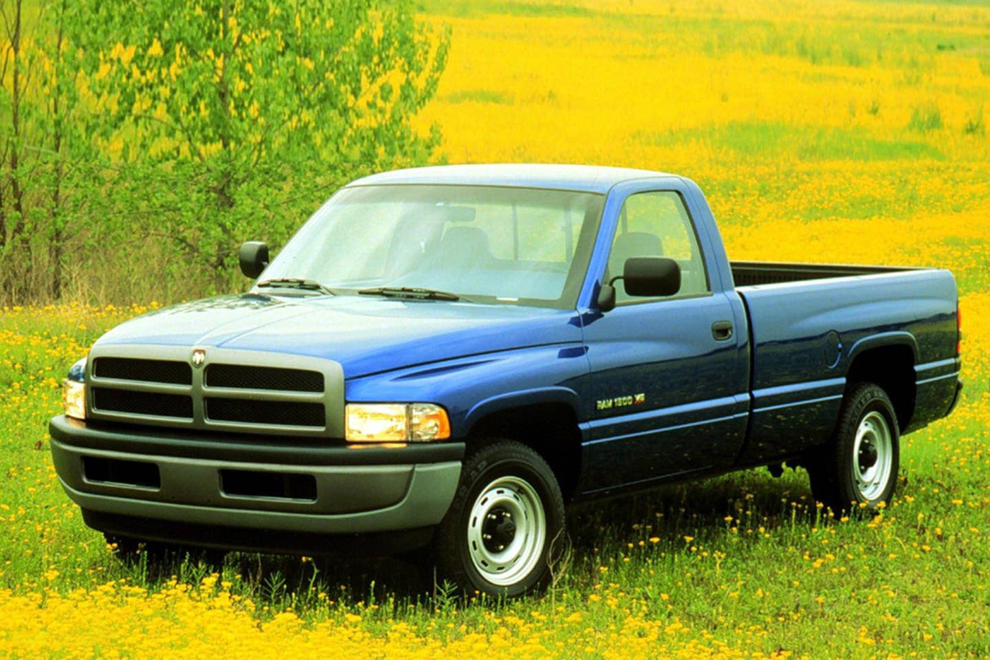 message-editor%2F1635145431180-dodge_ram_1994_pictures_3copy.jpg