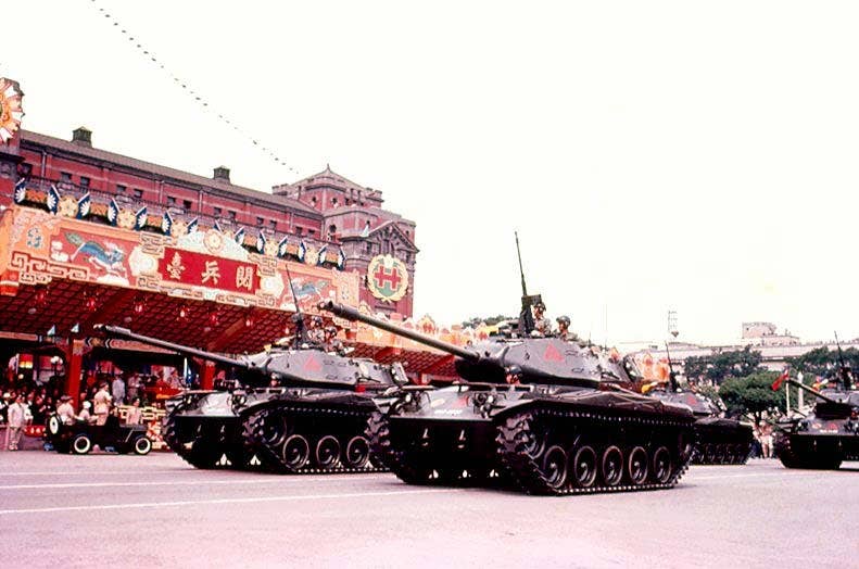 message-editor%2F1645556283969-m41_in_double_ten_day_military_parade_1966-10-10.jpg