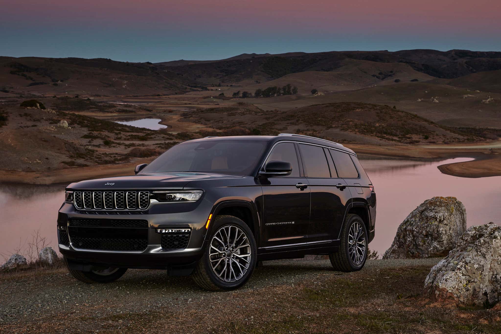 2021 Jeep Grand Cherokee L Review: Jeep's All-New Three-Row Is a Well-Rounded Surprise