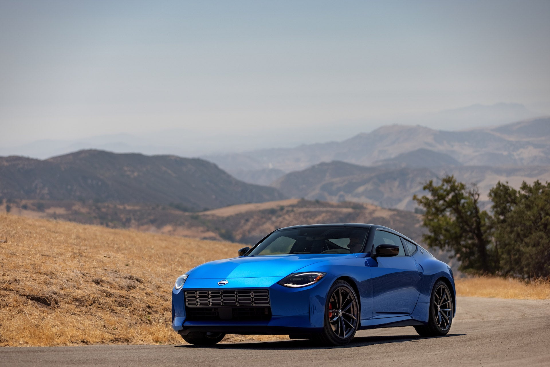 2023 Nissan Z: This 400-HP, Manual Throwback Is What You Asked For