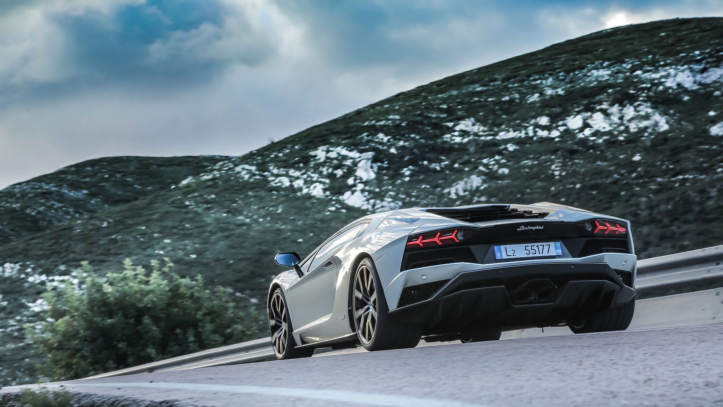 Lamborghini Aventador Successor Will Have a Naturally-Aspirated V12