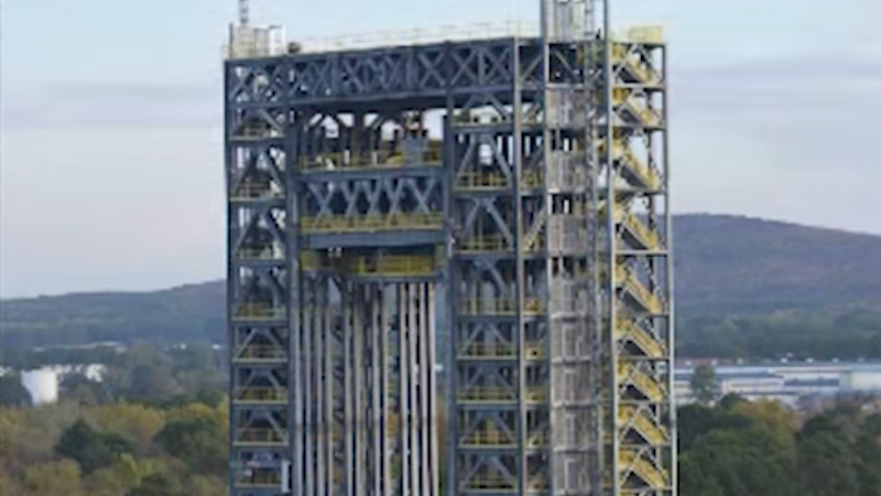 It Takes a 20-Story Building to Test NASA’s New Rockets