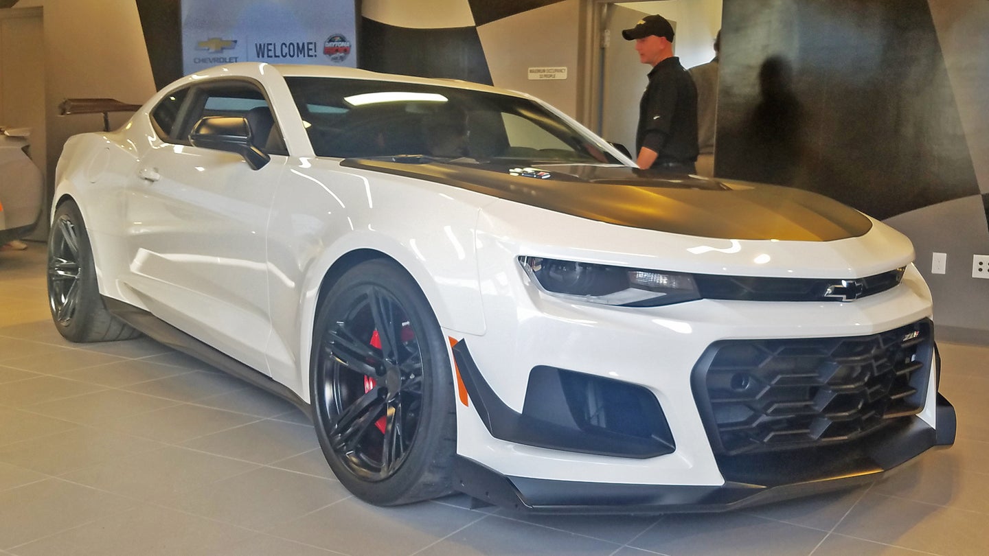 Chevrolet Reveals Camaro ZL1 1LE, Surely the Fastest-Lapping Muscle Car in History
