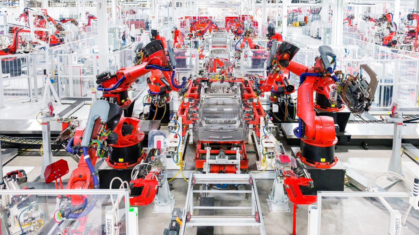 Tesla Reaffirms Model 3 Production Goals, Promises 10,000 Units Per Week in 2018