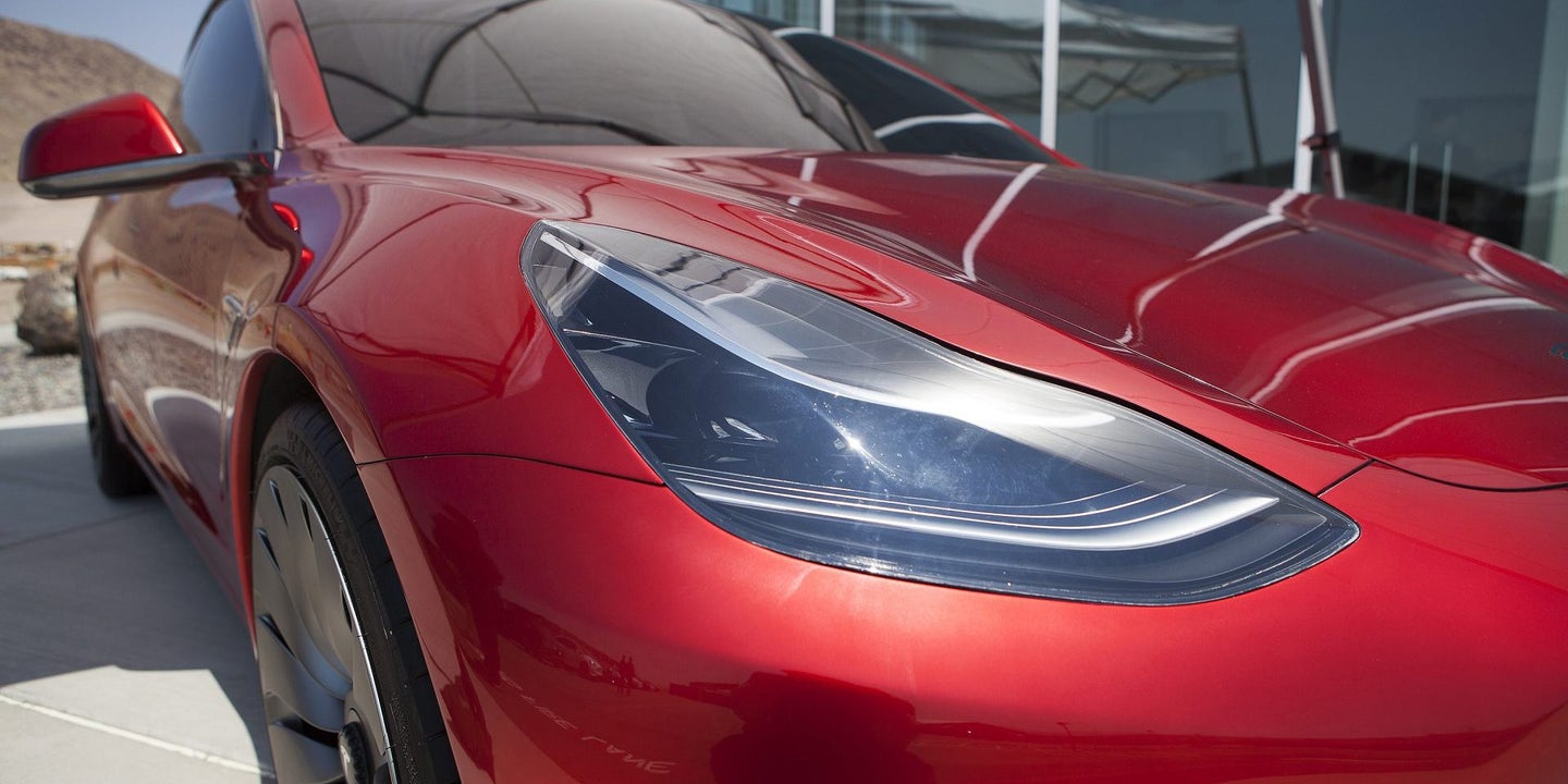 Tesla Could ‘Make a Gazillion Bucks’ Thanks to New Chinese Gigafactory, Expert Says