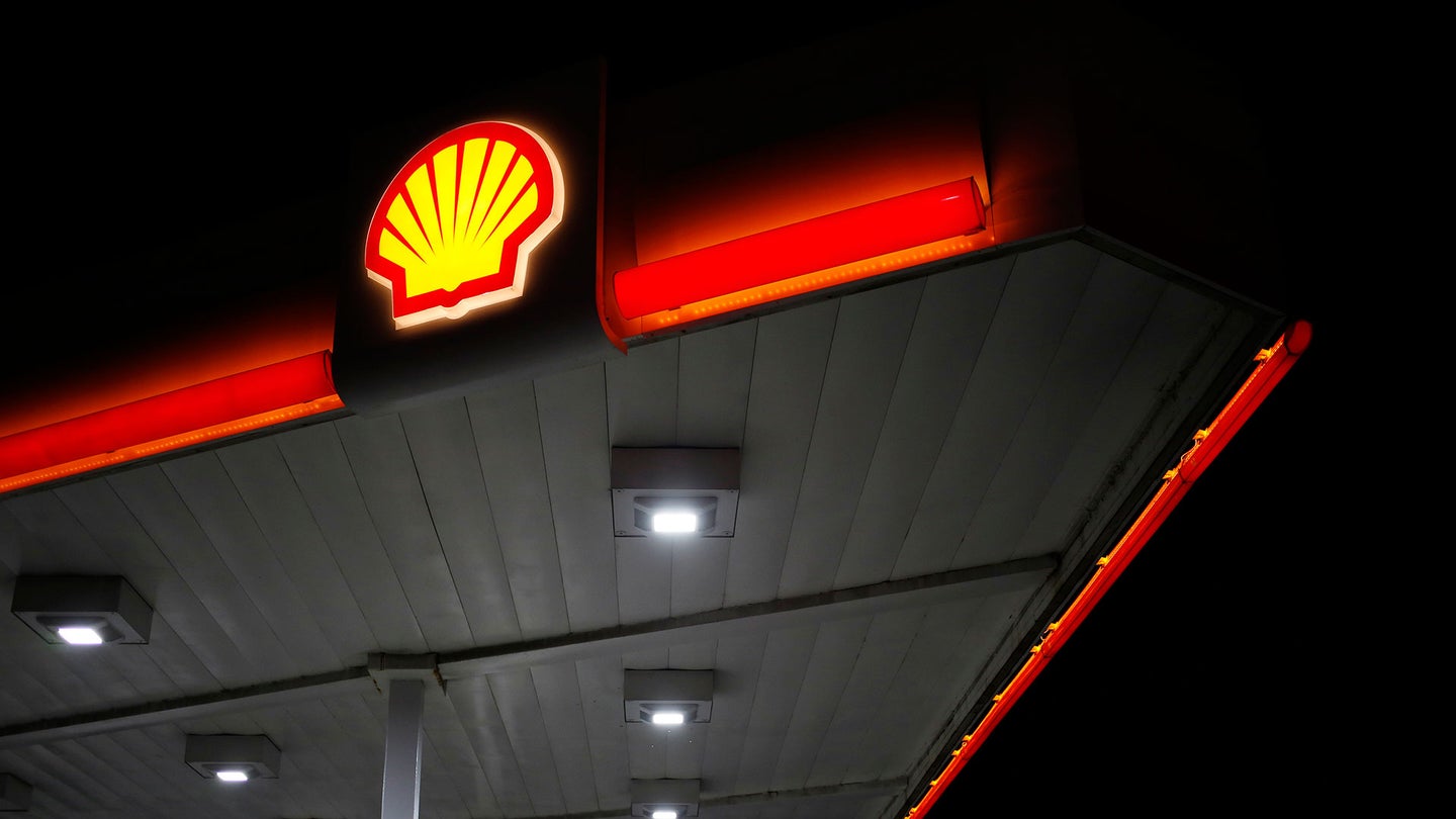 Shell to Add Electric Car Charging to Gas Stations in Europe This Year