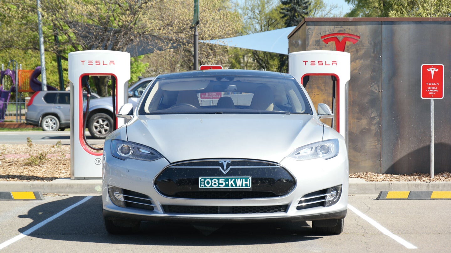 Tesla Update Allows Drivers to View Supercharger Availability Through Nav System