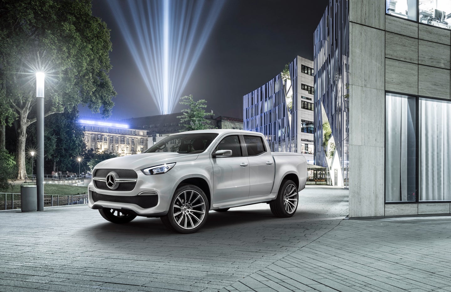 Mercedes Explains Why the X-Class Pickup Won’t Come to US