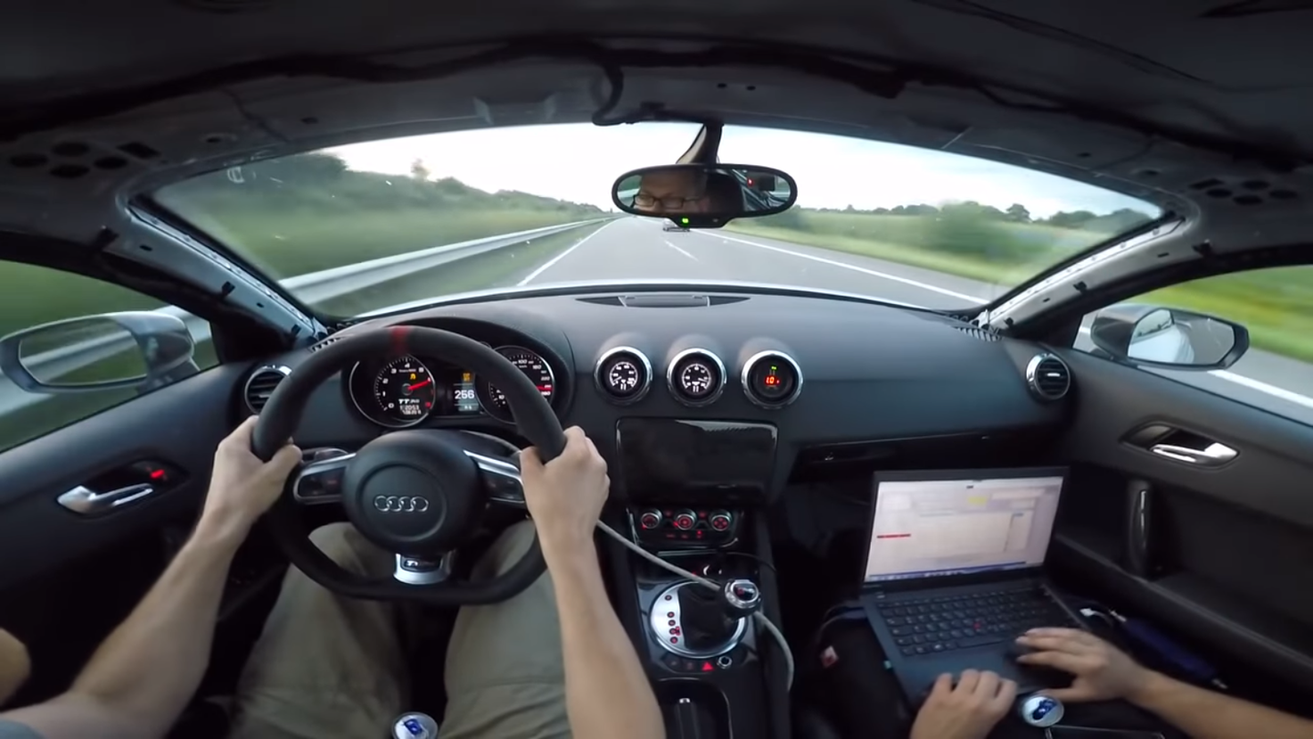 Watch This 600+ HP Audi TT RS Reach Top Speed on the Autobahn