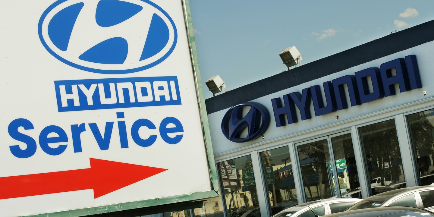 Hyundai Recalls Nearly 1,000,000 Cars Over Faulty Seat Belts